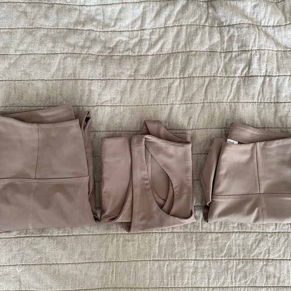 Girlfriend Collective - 3 Piece Set - Limestone - Size Small - Picture 6 of 14